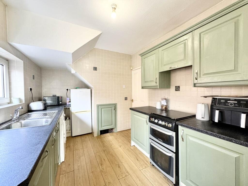 Windlebrook Crescent, St Helens photo 3