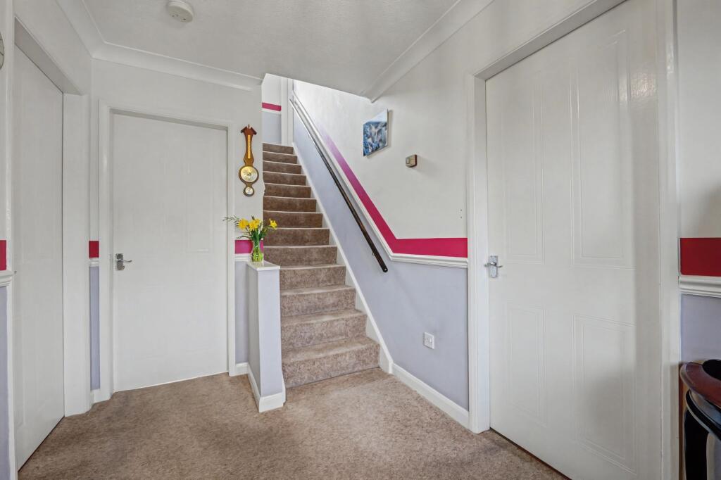 House in Desborough, North Northamptonshire - View 5