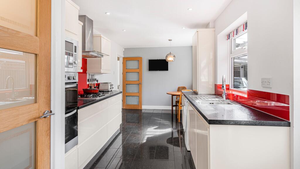 Additional image 5 of Sharrat Field, Four Oaks, B75