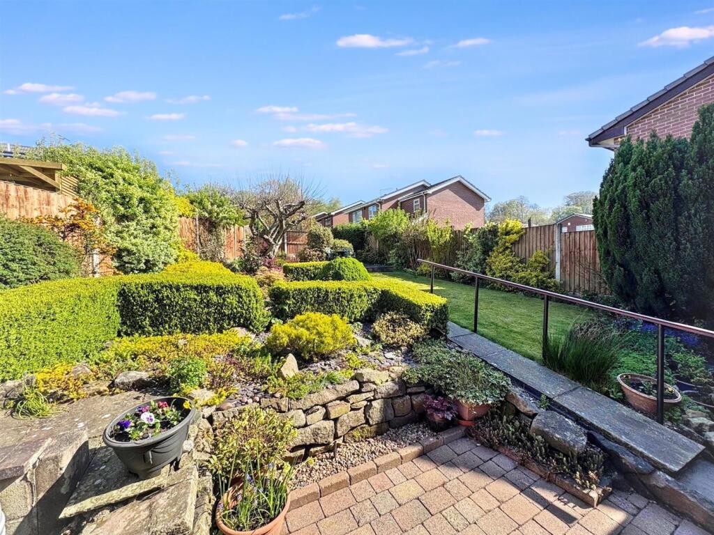 Ashenhurst Way, Leek photo 2