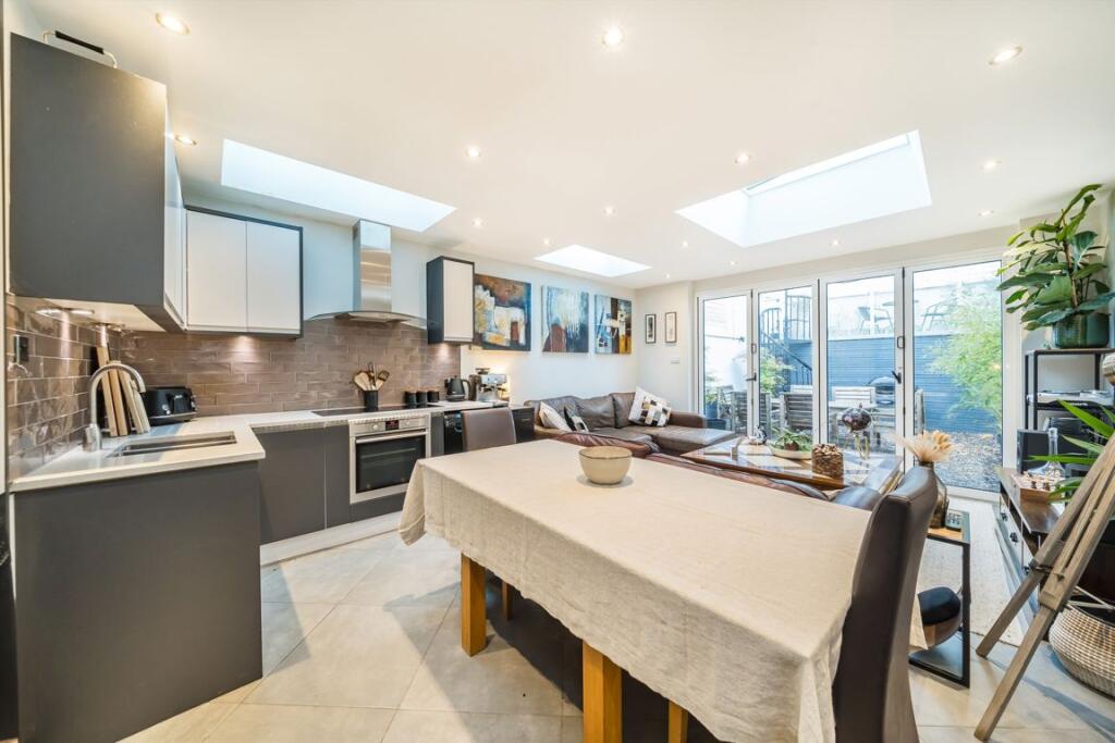 Main image of property: Knollys Road, Streatham