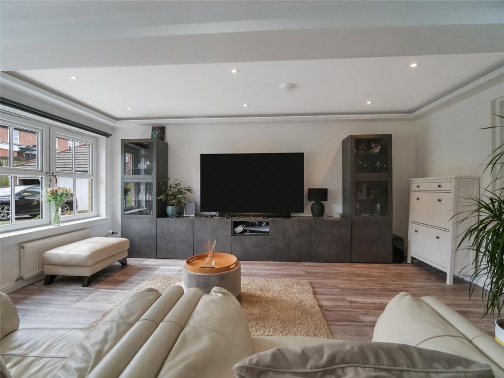 House in Glasgow - View 2