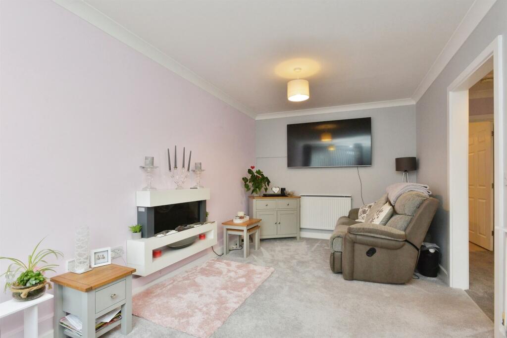 Lealholm Way, Broughton, Milton Keynes photo 3