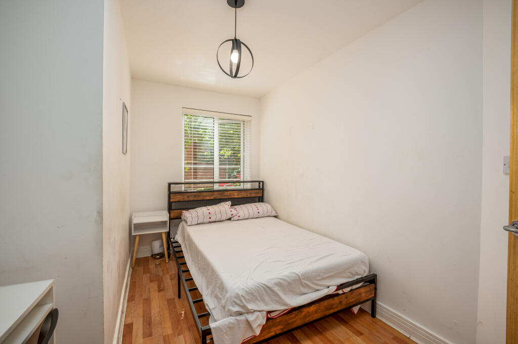 Apartment in Birmingham, West Midlands - More