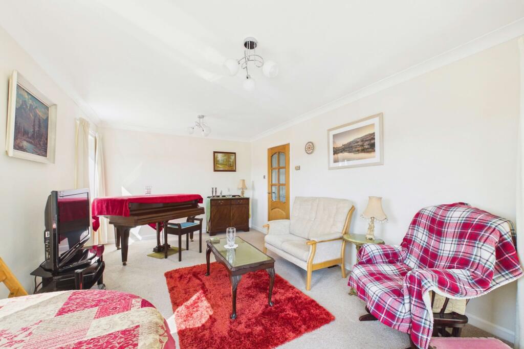 Apartment in Torquay, Wellswood - View 5
