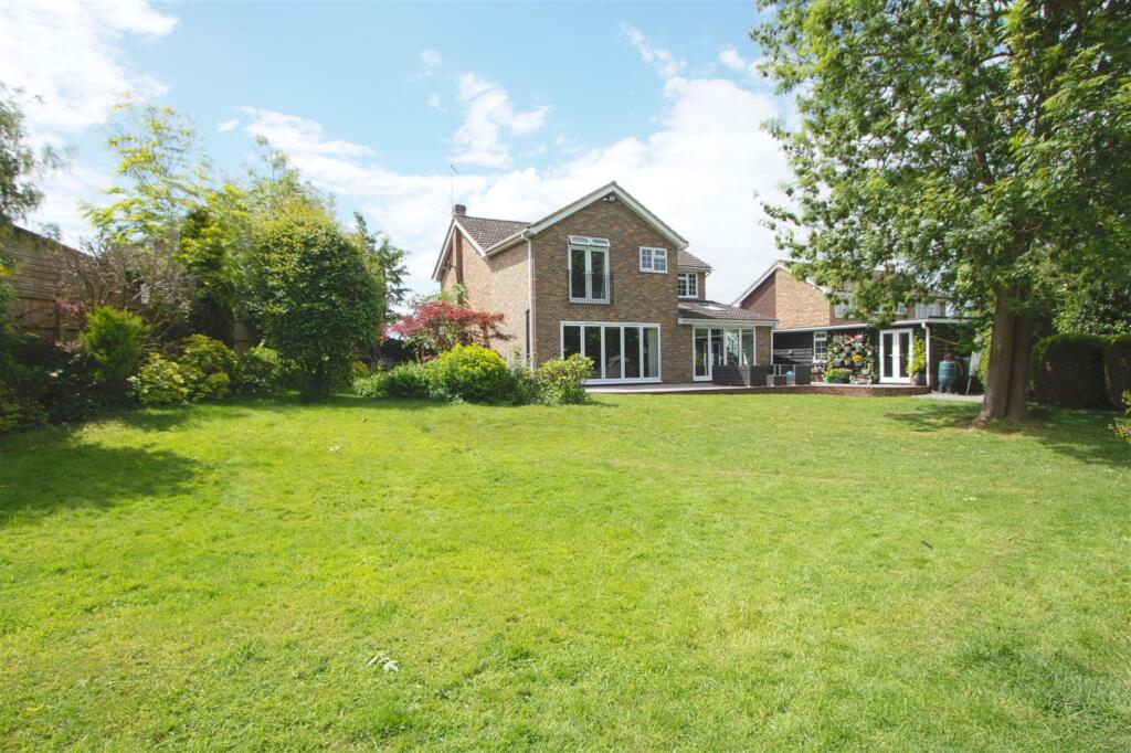 Main image of property: Courtlands, Billericay