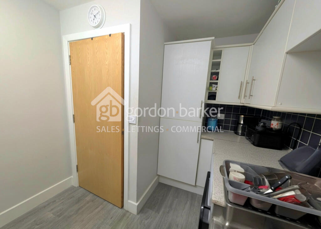 Apartment in Bournemouth - View 3