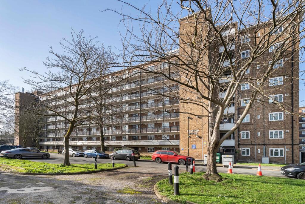 Main image of property: Redlands Way, London, SW2