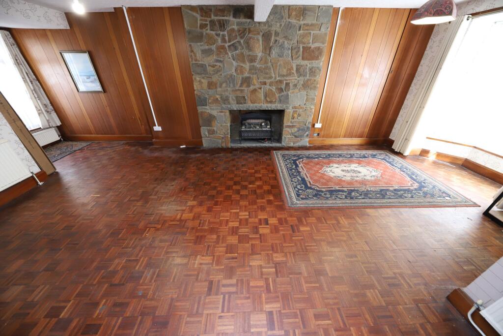 House in Aberdare, Robertstown - View 2