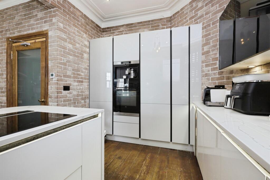 South Cliff, Eastbourne photo 3
