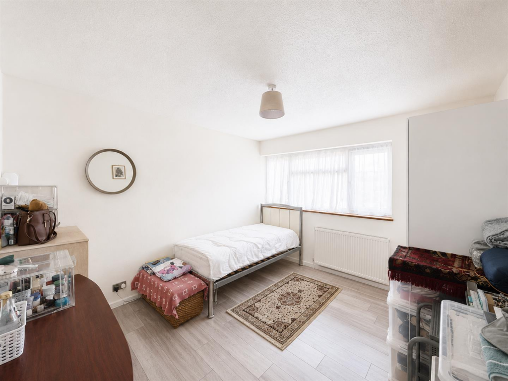 House in Twickenham - View 4
