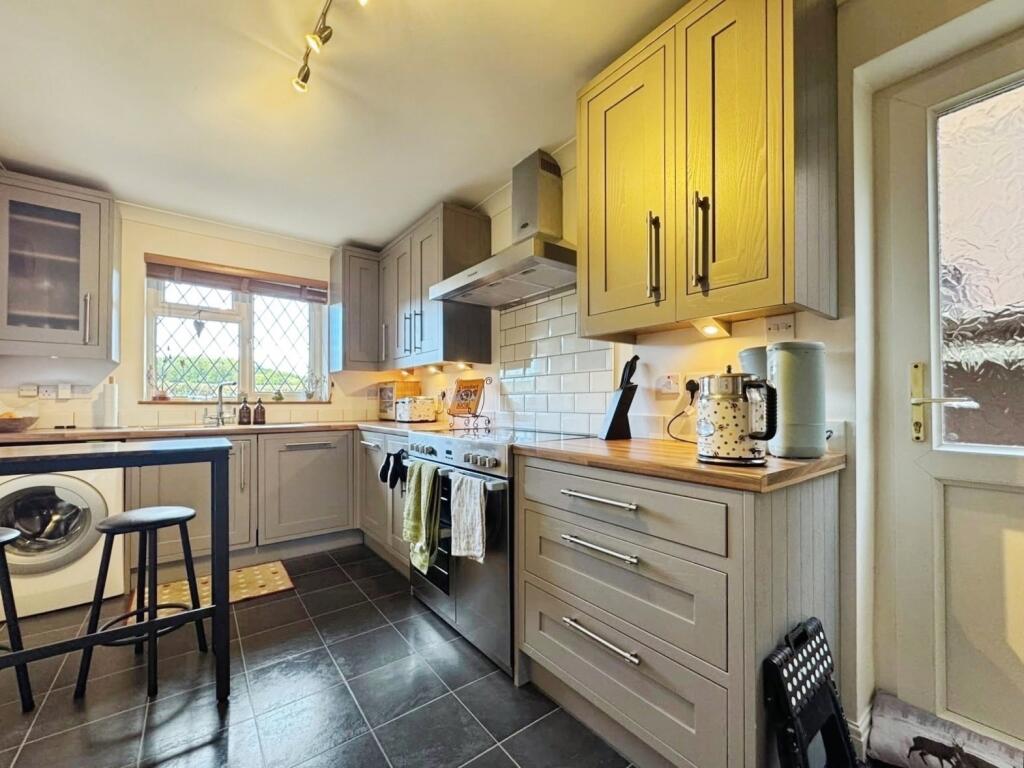 House in Hemel Hempstead, Bledlow-cum-Saunderton - View 4