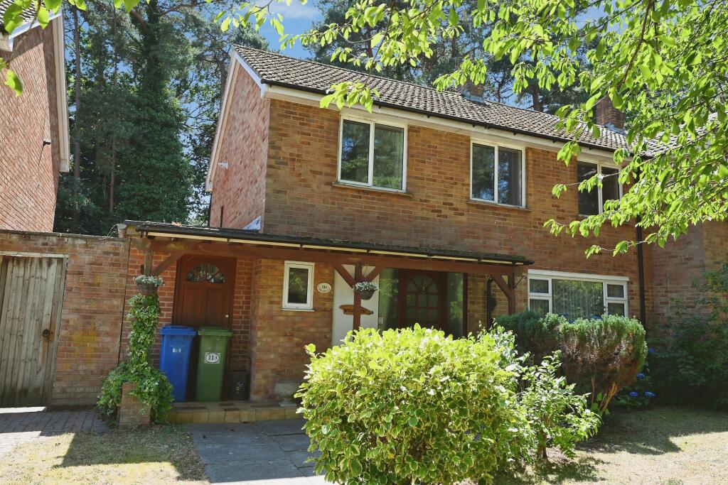 House in Bracknell - View 2