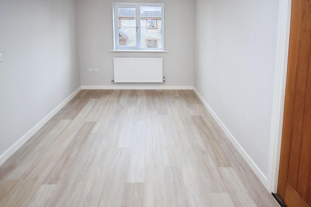 House in Taunton - View 5