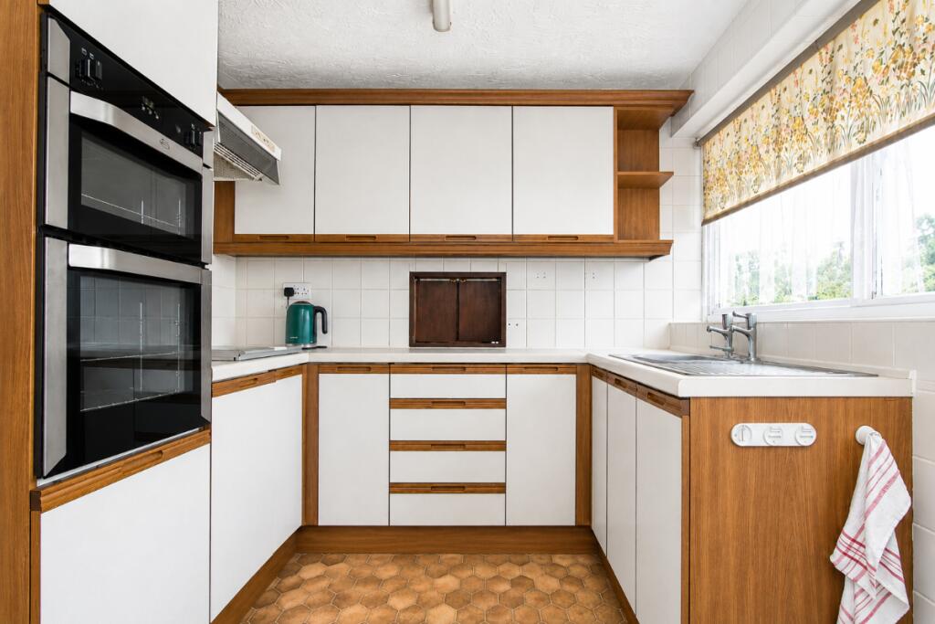 Beech Road, Clanfield, PO8 0LH - View 3