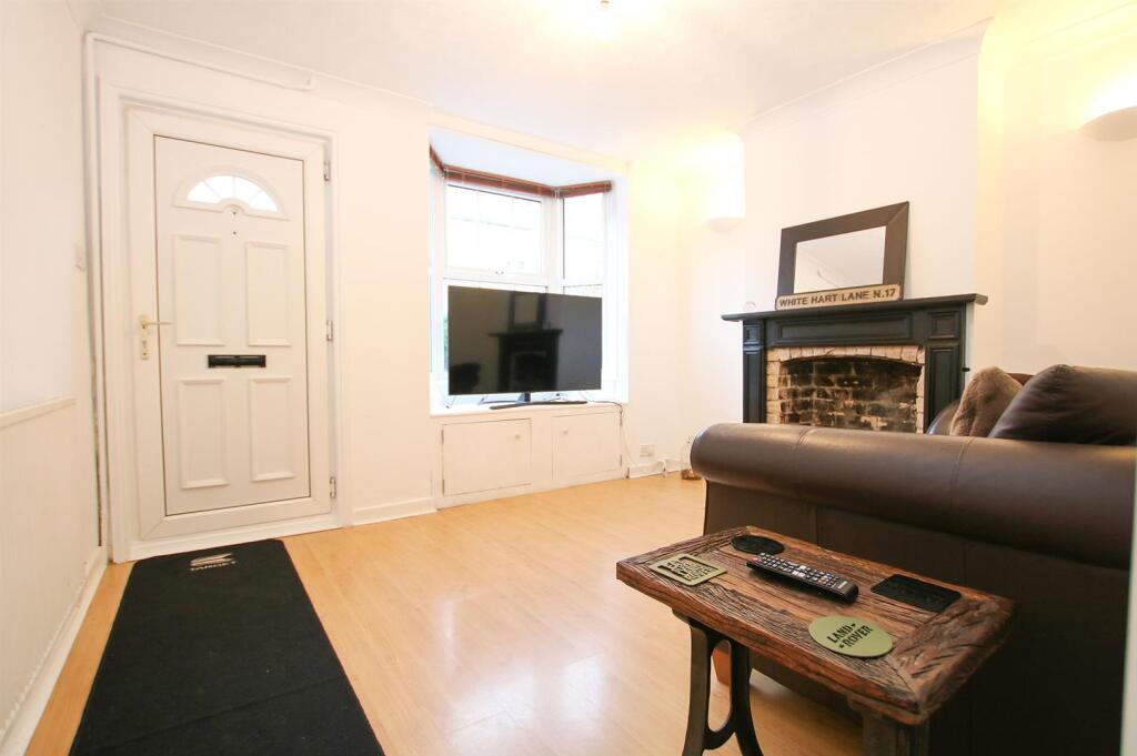 Field Terrace Road, Newmarket photo 2