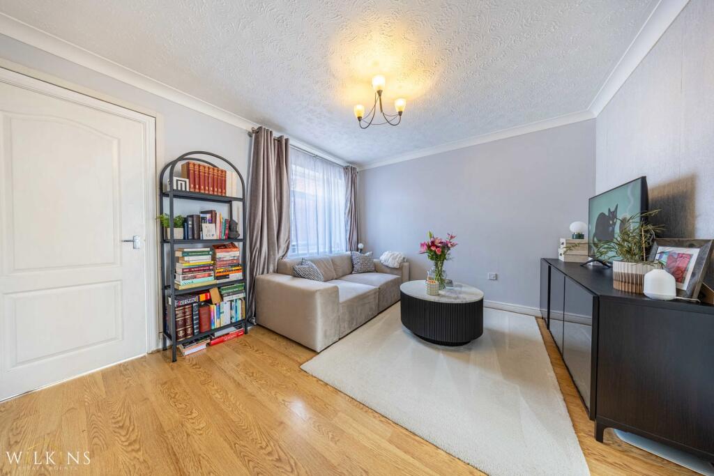 House in Tamworth, Staffordshire - View 3