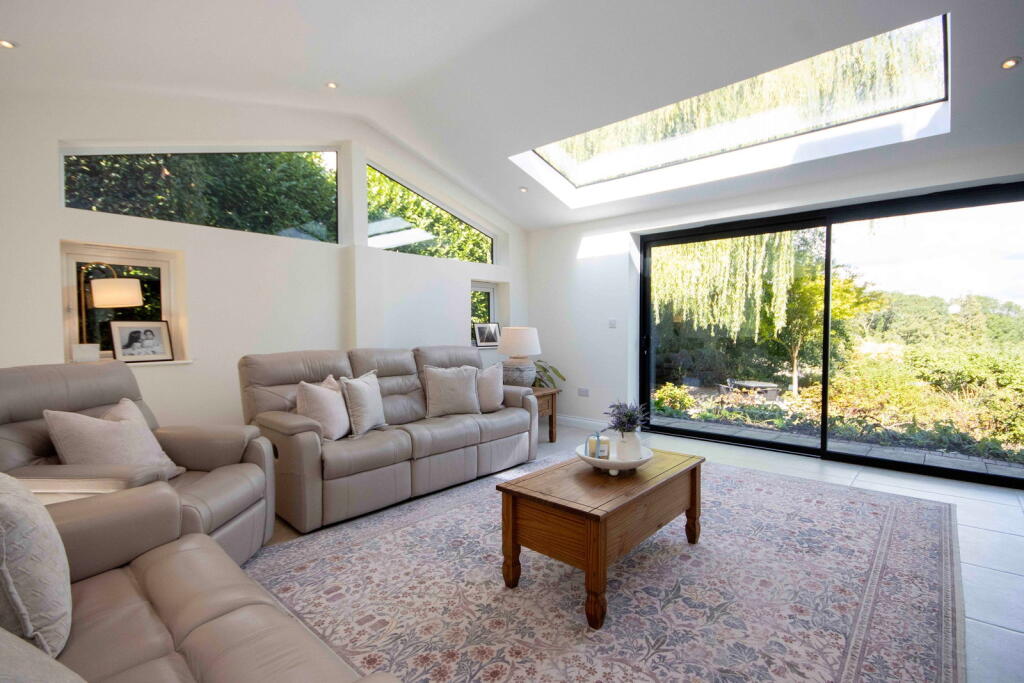 House in Watford - View 2
