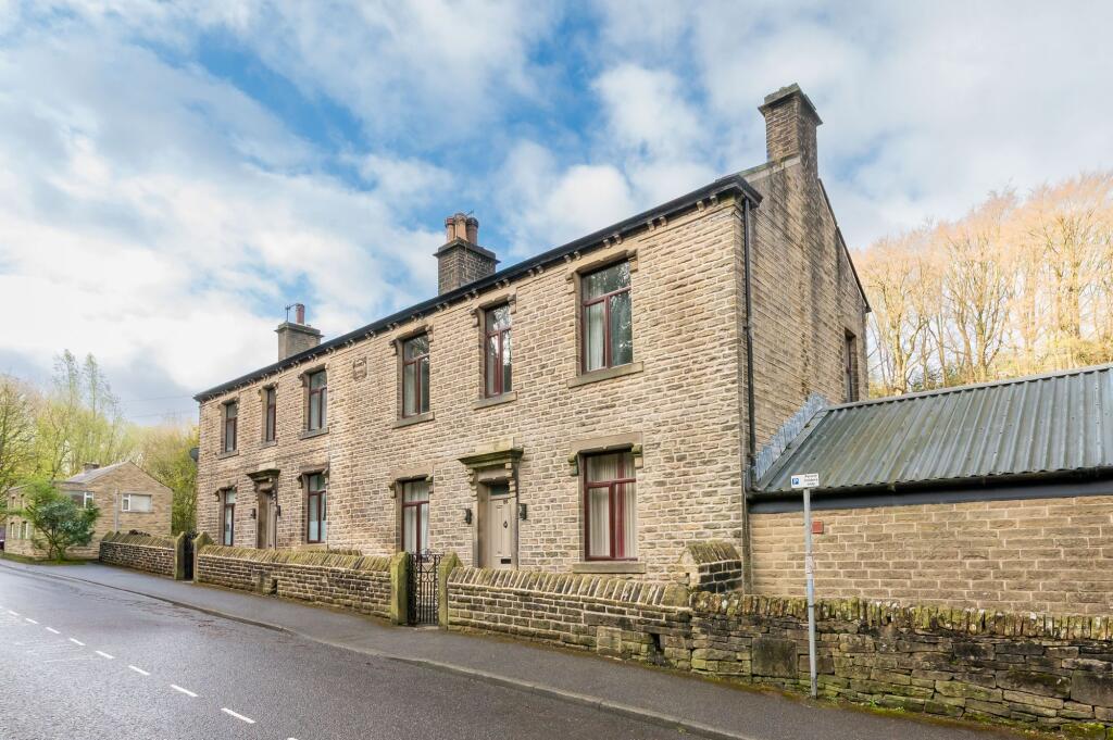 Main image of property: 86 Dunford Road, Holmfirth, HD9