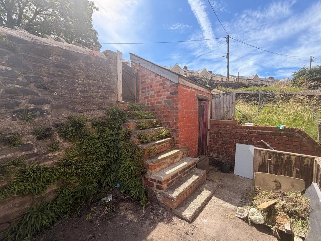 House in Markham, Argoed - View 2