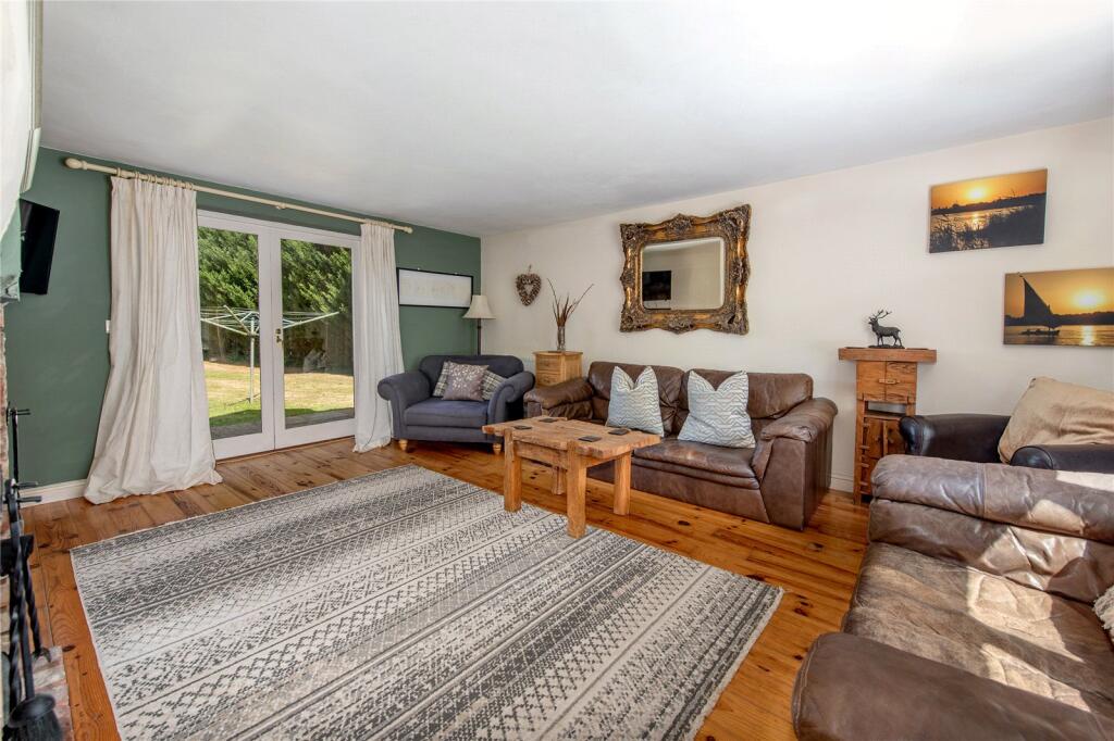 House in Taunton, Seven Ash - View 4