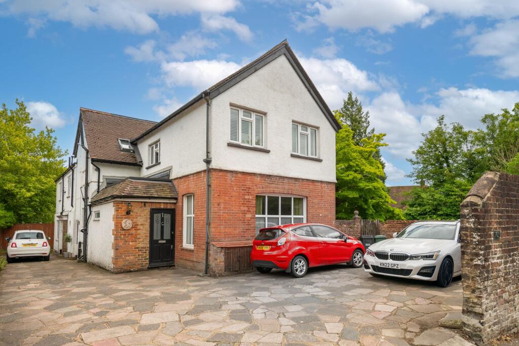 Main image of property: Reigate Hill, Reigate, RH2