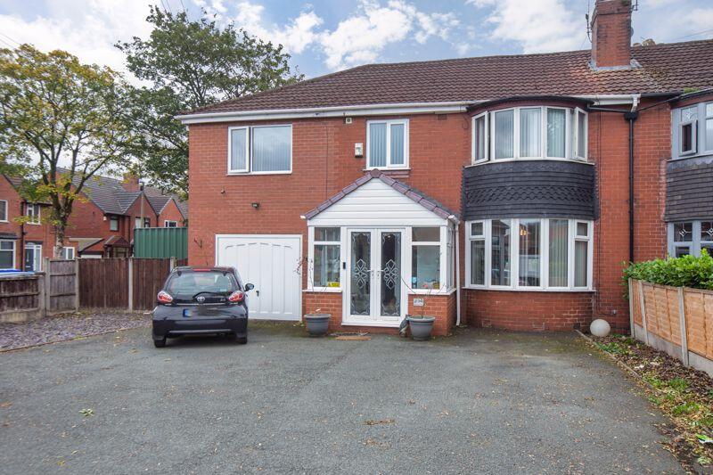5-bed house on Heywood Road, Manchester, £585,000