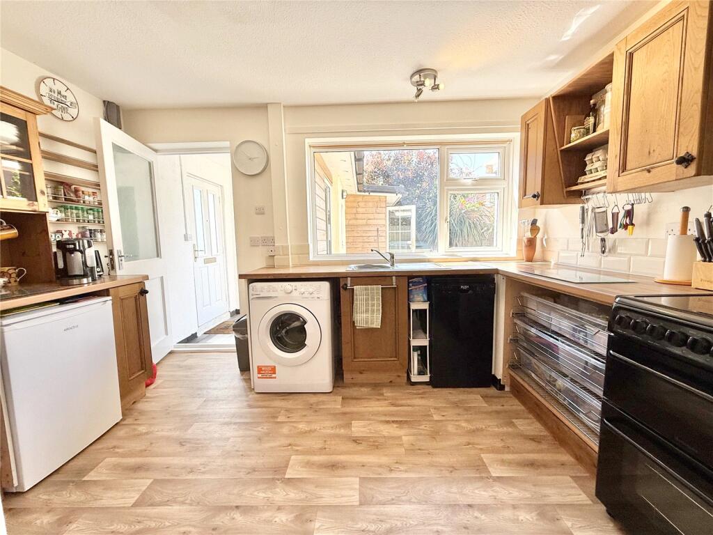 Darkfield Way, Woolavington, Somerset, TA7 photo 3