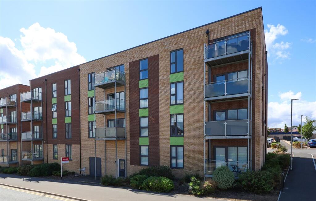 Main image of property: Flatts Close, Stoke Gifford, Bristol