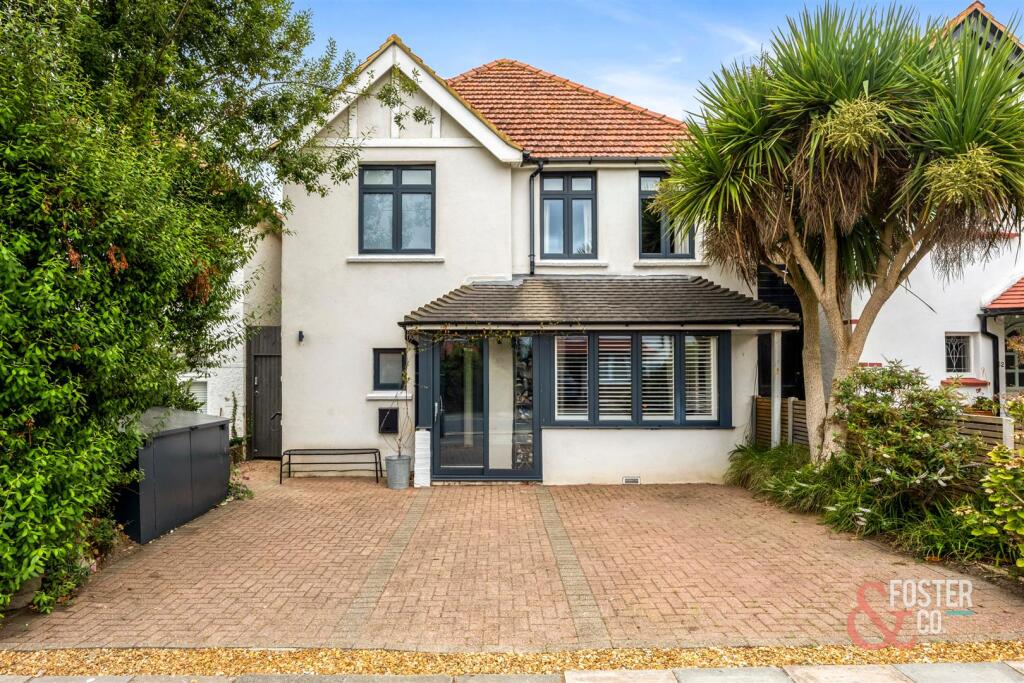 4-bed detached on Mansfield Road, Hove, £1,250,000
