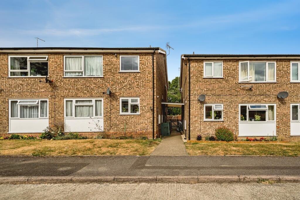 Main image of property: Parliament Road, Thame