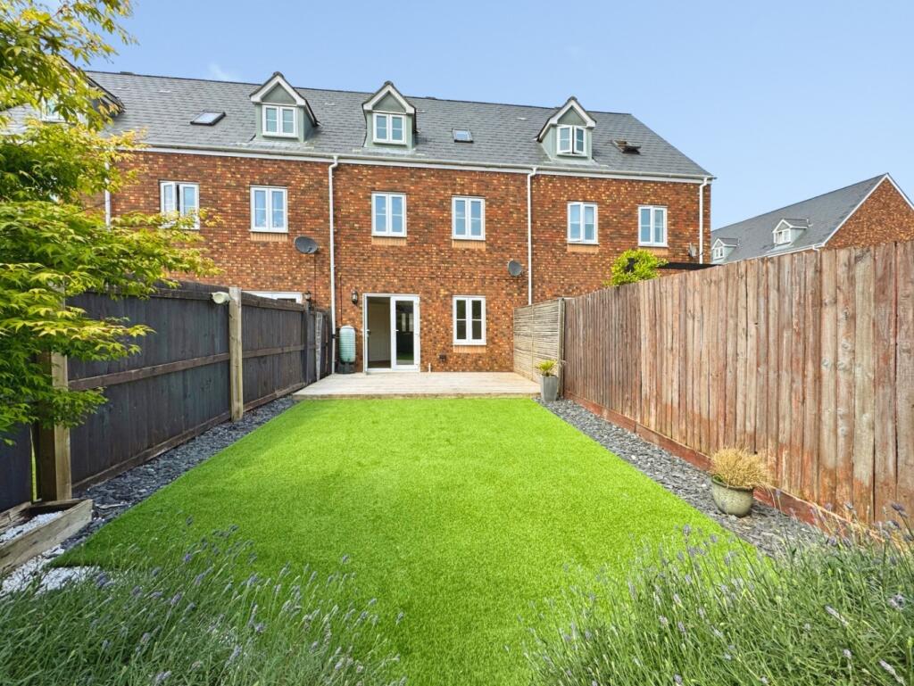 House in Pontarddulais - View 2