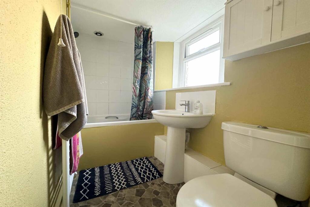 Apartment in Bournemouth - View 4