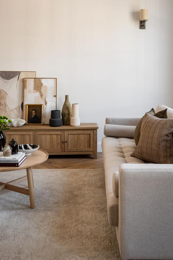 Apartment in Waverley, Farnham - More