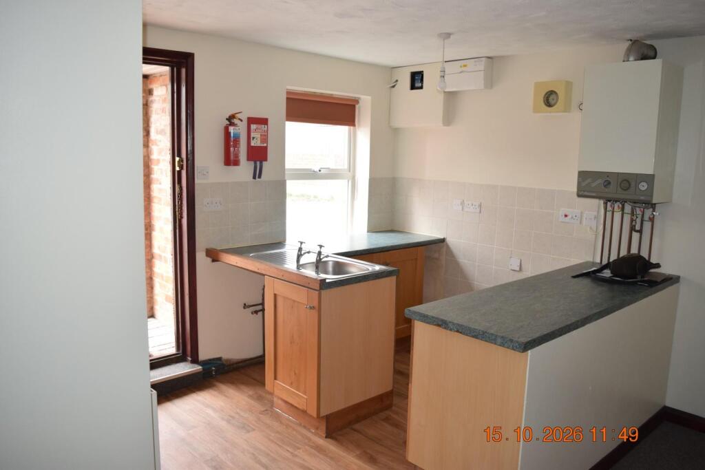 Apartment in Taunton - View 2