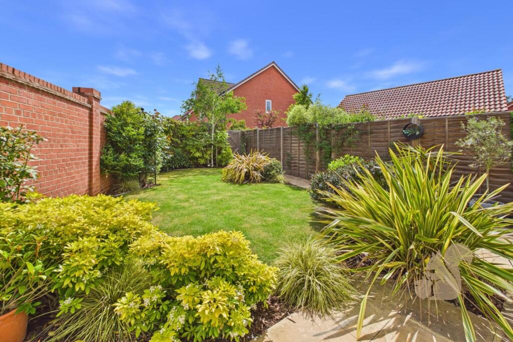 Steggall Road, Haughley photo 4