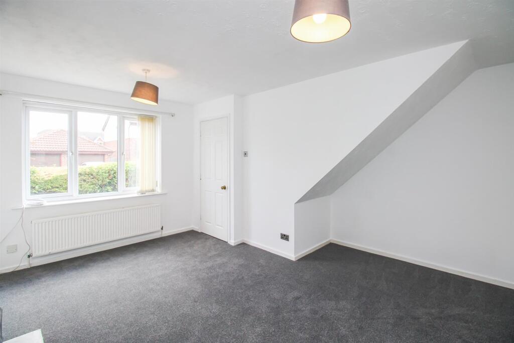 House in Wakefield, West Yorkshire - View 5