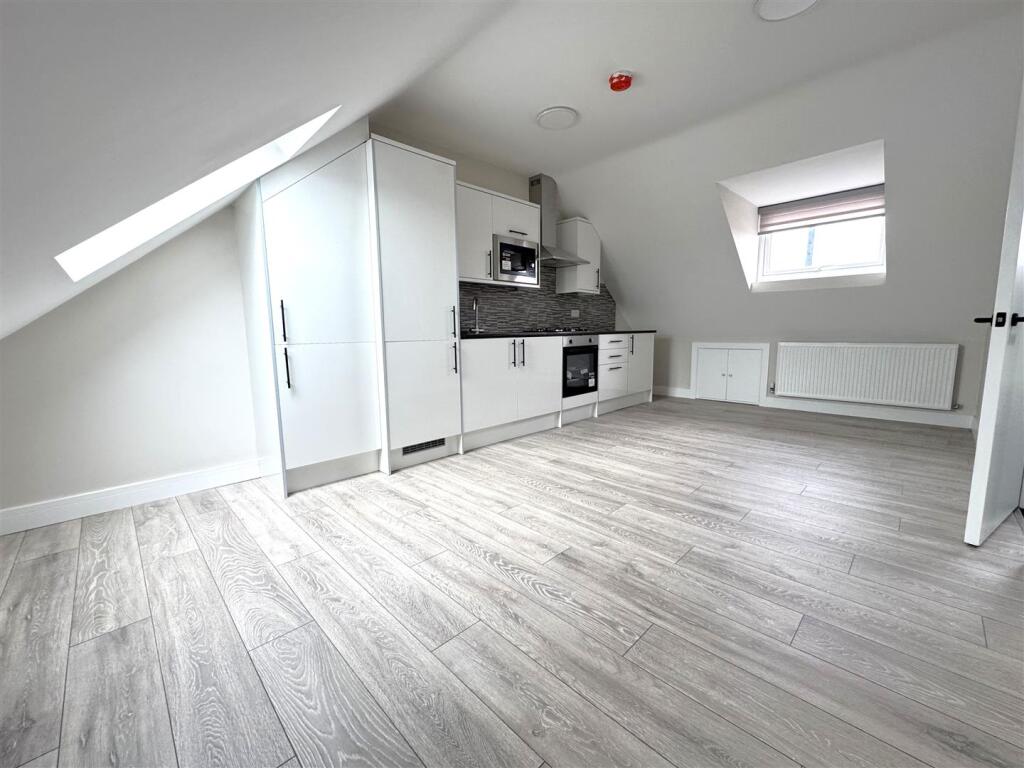 Main image of property: Welling High Street, Welling