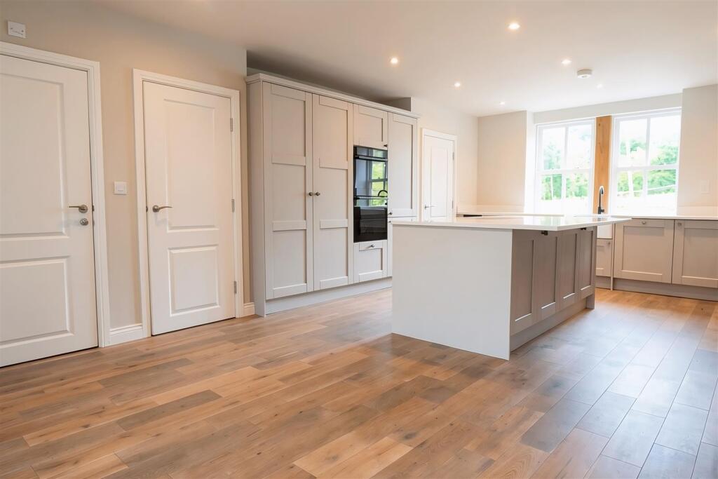 House in Kirklees, Slack - View 5