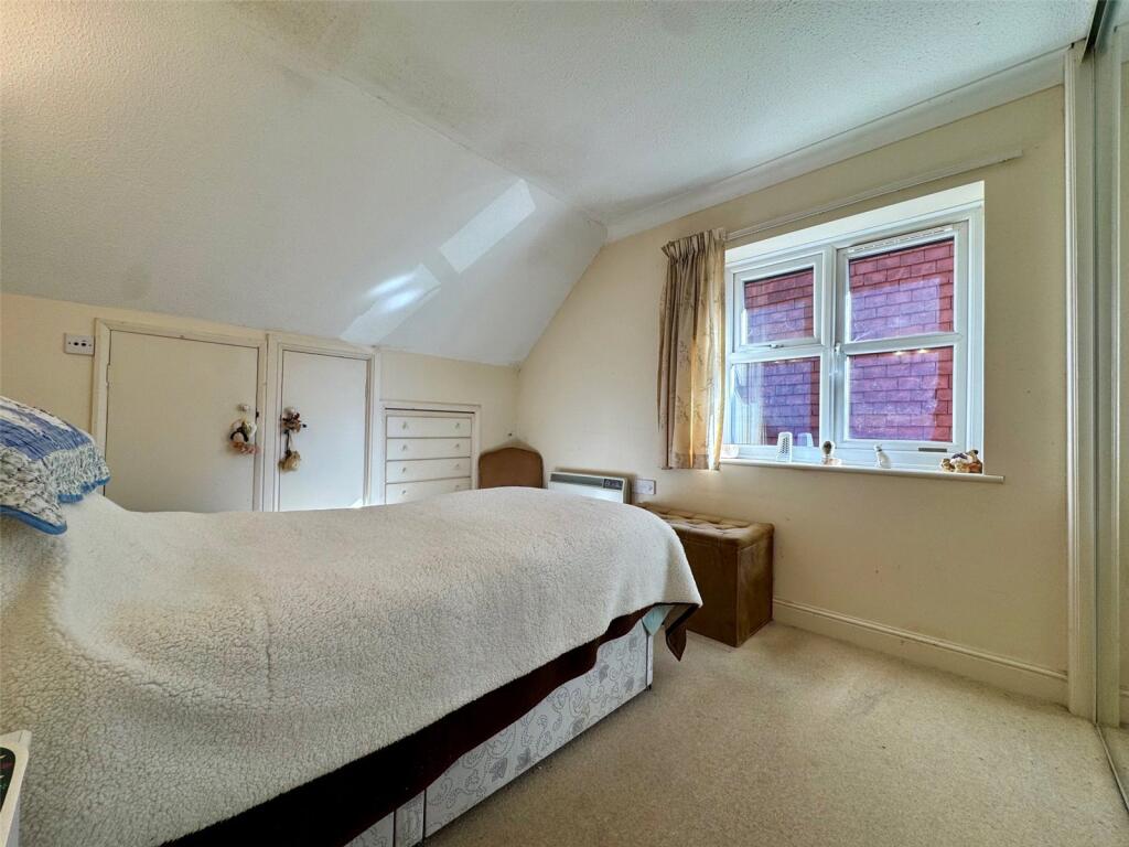 Apartment in Bournemouth - More