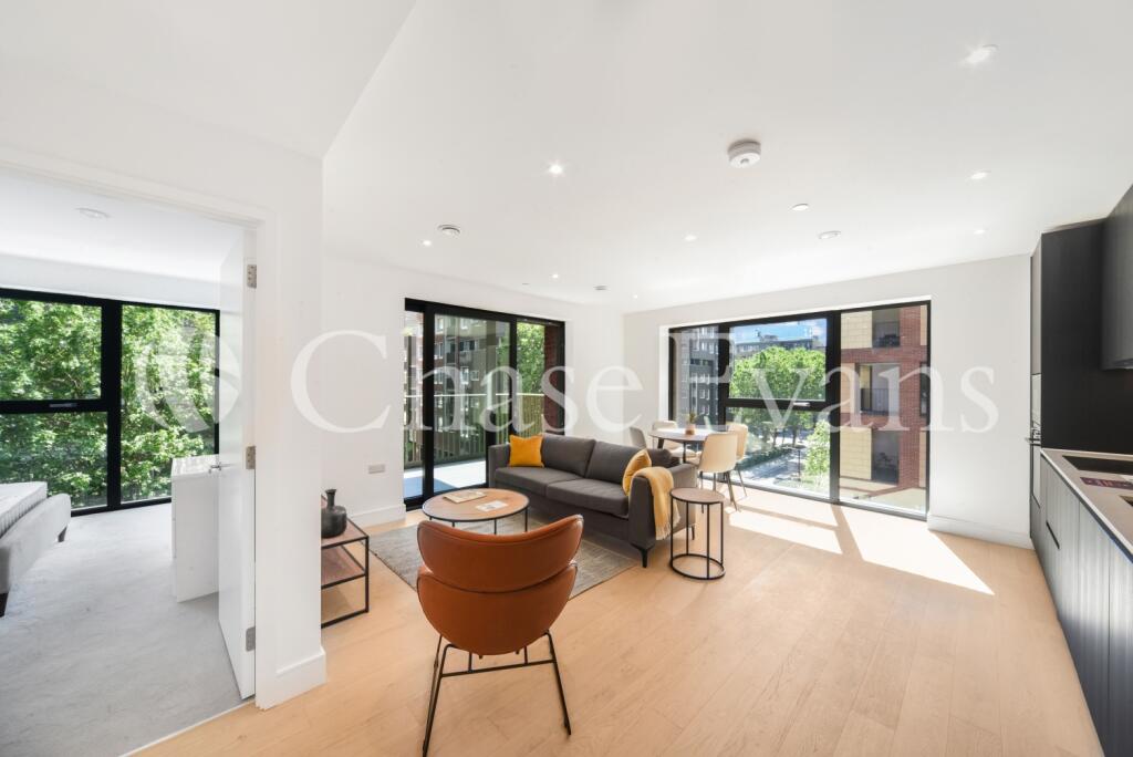 Main image of property: Heygate Street, Elephant And Castle, London, SE17