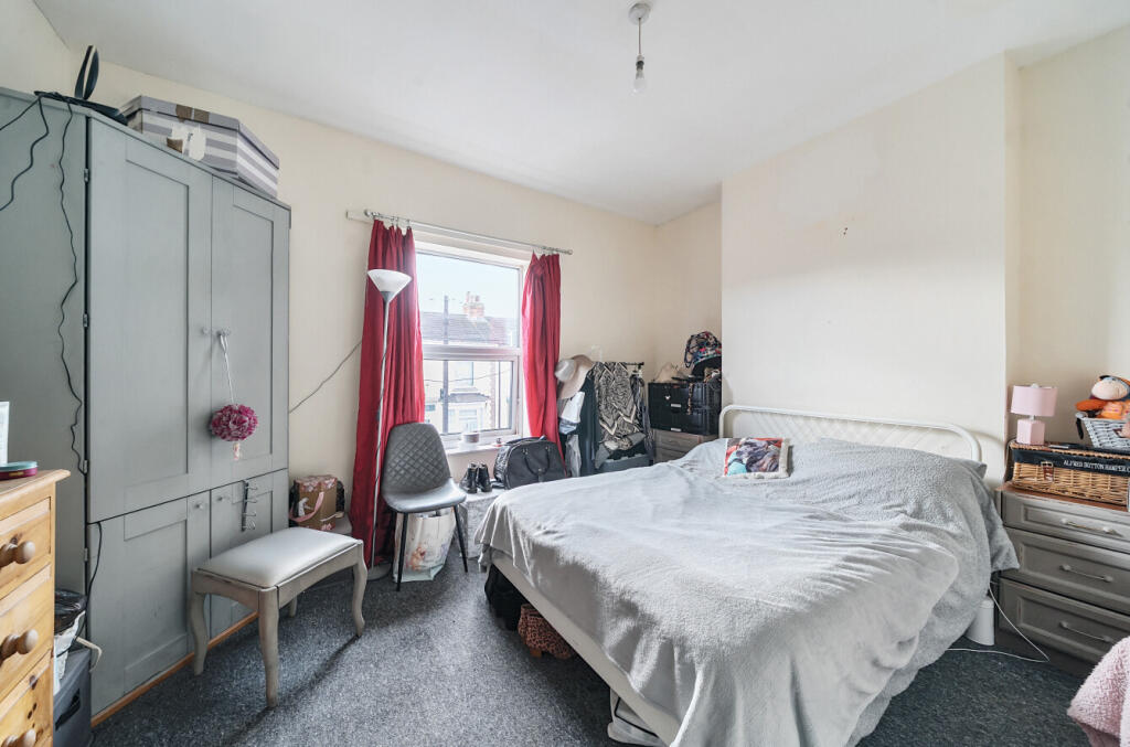 House in Hull, Kingston upon Hull - More