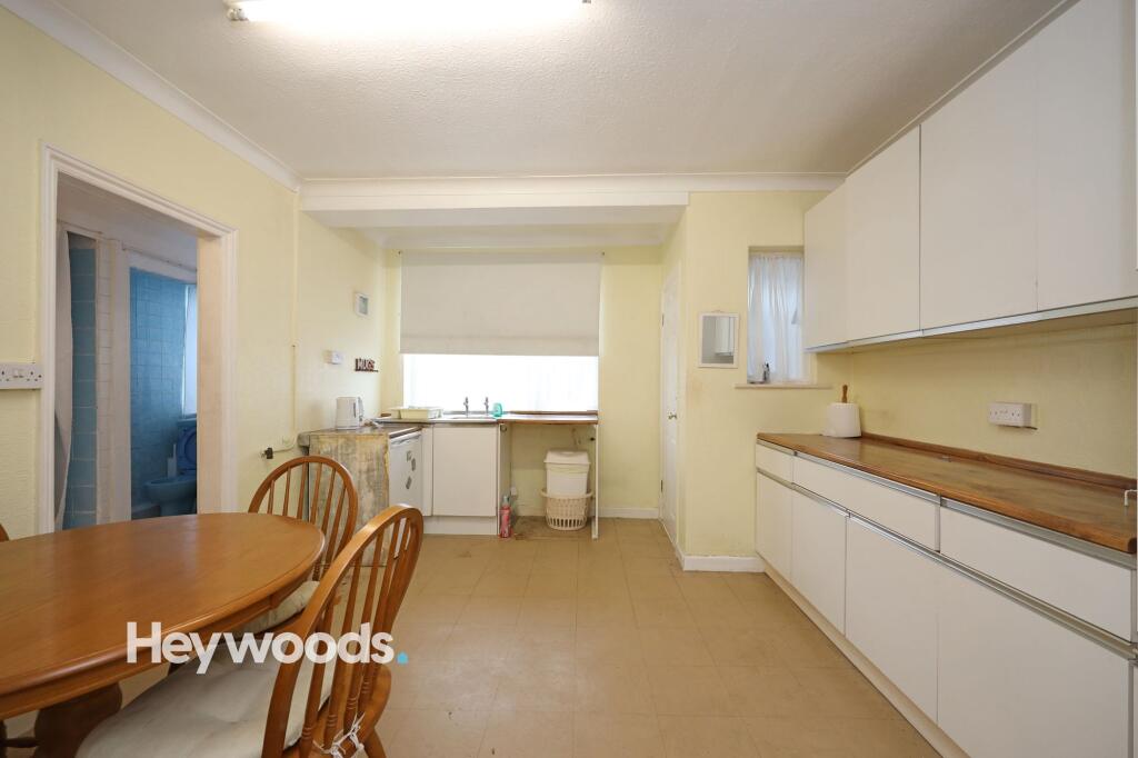 Kelvin Street, Newcastle, ST5 photo 2