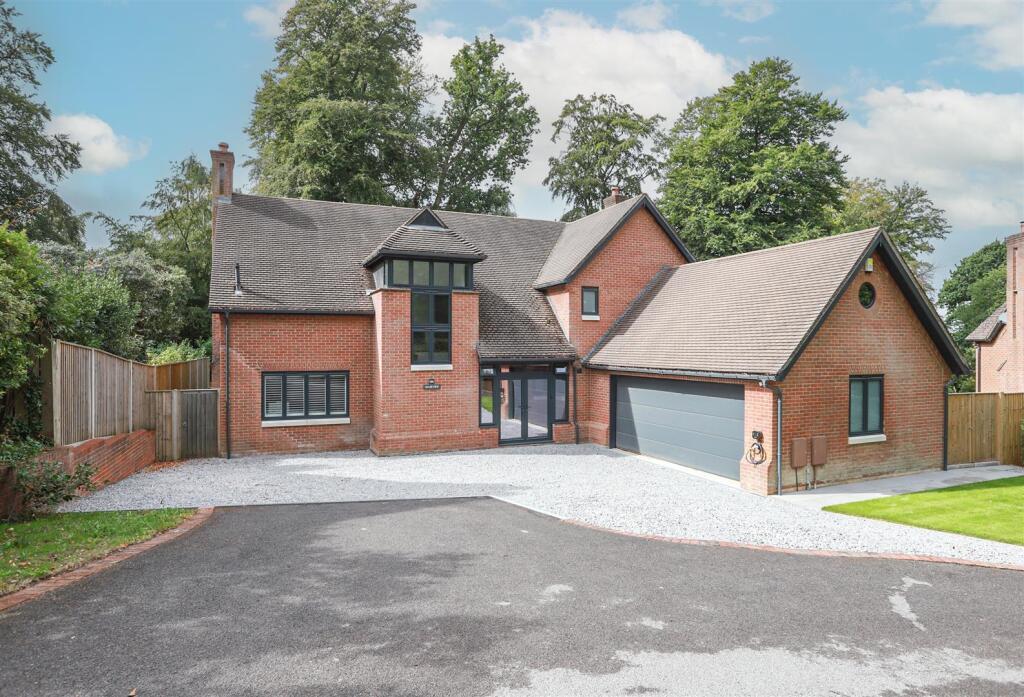 House in Wimborne Minster, Dorset - View 2