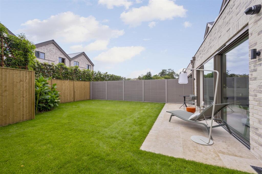 Property photo 11
