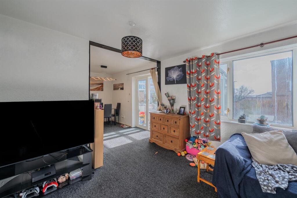 Charston, Greenmeadow, Cwmbran photo 4