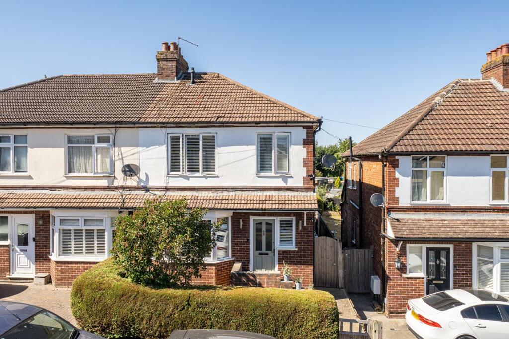 Main image of property: Great Brooms Road, Tunbridge Wells, TN4