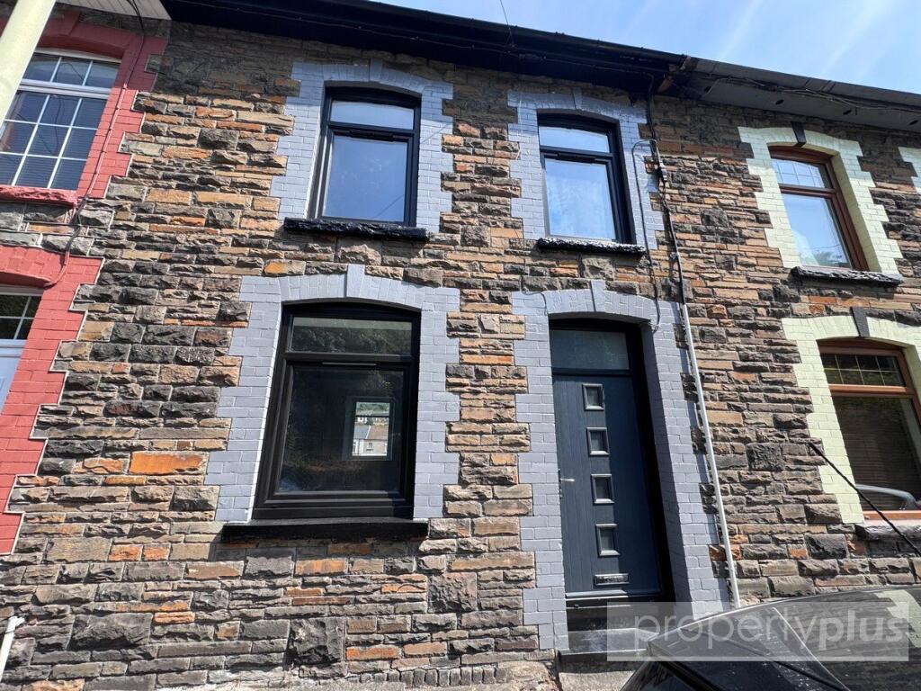 Main image of property: Ynyshir Road, Porth, Rhondda Cynon Taff, CF39