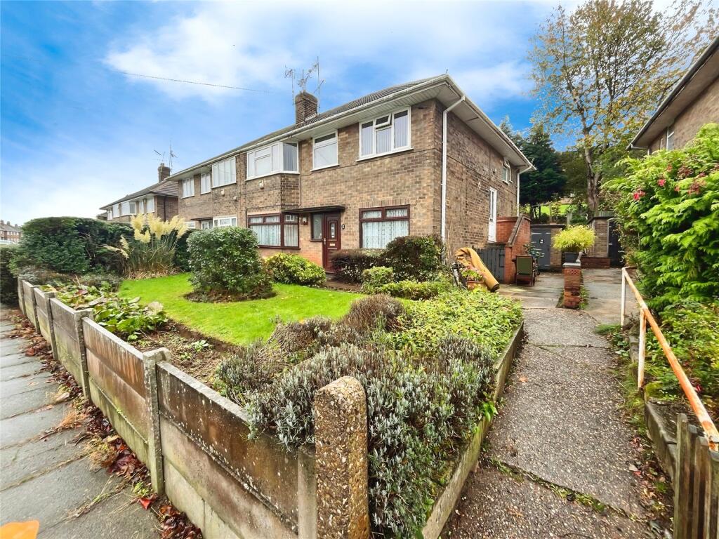 2-bed flat on Ladybrook Lane, Mansfield, Nottinghamshire, £90,000