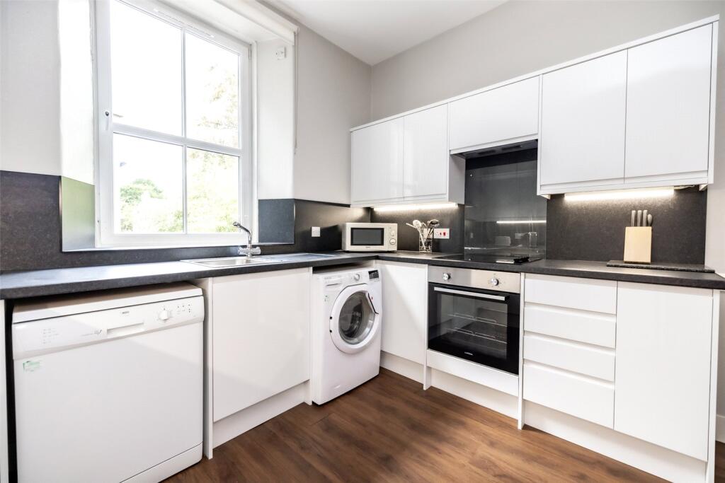 Esslemont Avenue, Aberdeen, AB25
